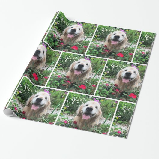 Golden Retriever Dog onder bloemen Cadeaupapier (Uitgerold)