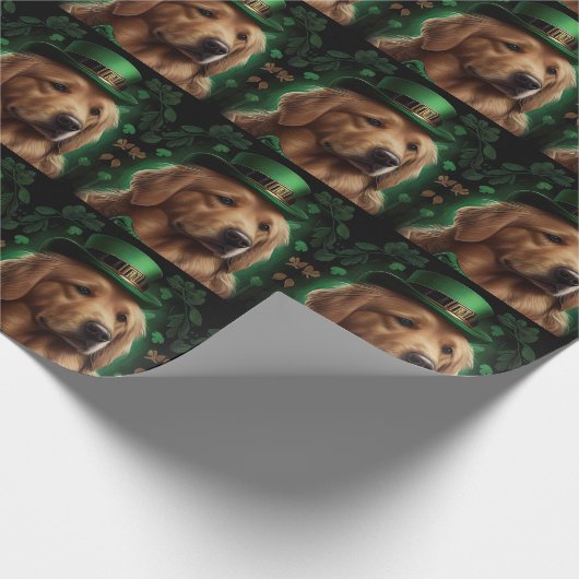 Golden Retriever Dog op St. Patrick's Day Cadeaupapier (Hoek)
