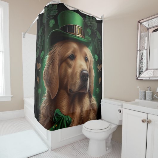 Golden Retriever Dog op St. Patrick's Day Douchegordijn (In situ)