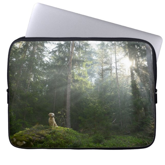 Golden Retriever Dog | Pine Woodland Laptop Sleeve (Voorkant)