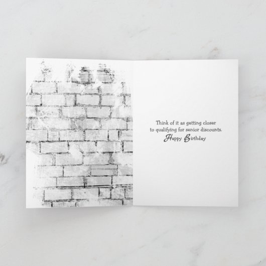 Golden Retriever draagt strokleurig pet verjaardag Kaart (Binnen)