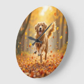 Golden Retriever draait in de herfst Bossen Grote Klok (Hoek)