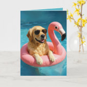 Golden Retriever Drijvend Met Een Flamingo Verjaar Kaart (Gele Bloem)