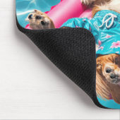 Golden Retriever drijvend op zwembad matras Muismat (Hoek)