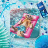 Golden Retriever drijvend op zwembad matras Papieren Bordje (Feest)