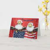 Golden Retriever Eagles houdt de Amerikaanse vlag  Kaart (Gele Bloem)