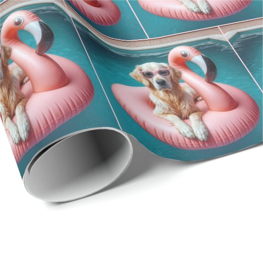 Golden Retriever Floating In a Flamingo Pool Toy Cadeaupapier (Rol Hoek)