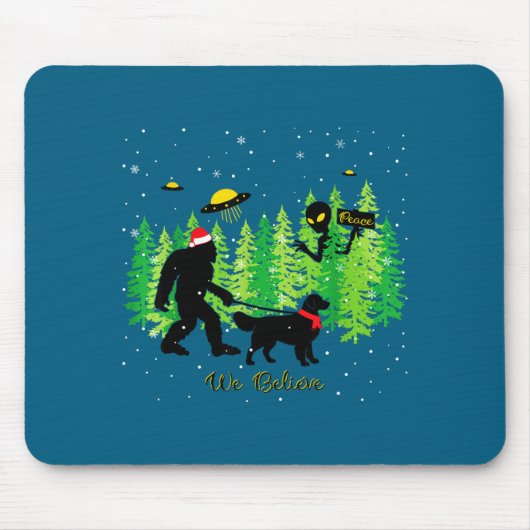 Golden Retriever Funny Bigfoot Christmas Alien Ufo Muismat (Voorkant)