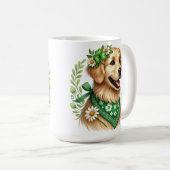 GOLDEN RETRIEVER HOND GEKLEED VOOR ST PATRICKS DAY KOFFIEMOK (Voorkant rechts)