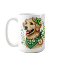 GOLDEN RETRIEVER HOND GEKLEED VOOR ST PATRICKS DAY