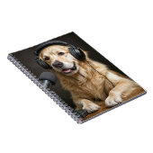Golden Retriever Hosting a Podcast Notitieboek (Rechterzijde)