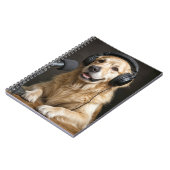 Golden Retriever Hosting a Podcast Notitieboek (Linkerzijde)