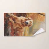 Golden Retriever in Autumn Leaves Herfst Inspire Bad Handdoek (Handdoek)