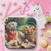 Golden Retriever in de appelboomgaard Papieren Bordje (Feest)