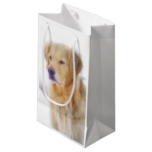 Golden Retriever in de sneeuw Klein Cadeauzakje (Voorkant Gekanteld)