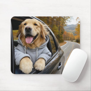 Golden Retriever in een autoruit Muismat