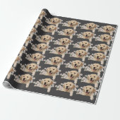 Golden Retriever in madeliefjes op grijs Cadeaupapier (Uitgerold)