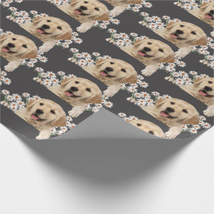Golden Retriever in madeliefjes op grijs Cadeaupapier