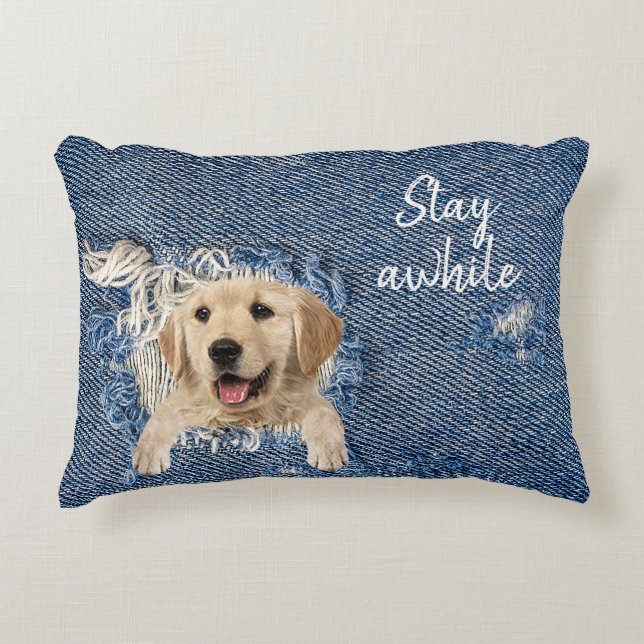 Golden retriever in rafated blauw denim gat accent kussen (Voorkant)