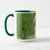 Golden retriever in wasbekken mok (Links)