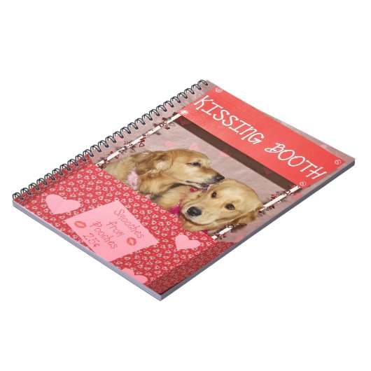 Golden Retriever Kissing Booth Notitieboek (Linkerzijde)