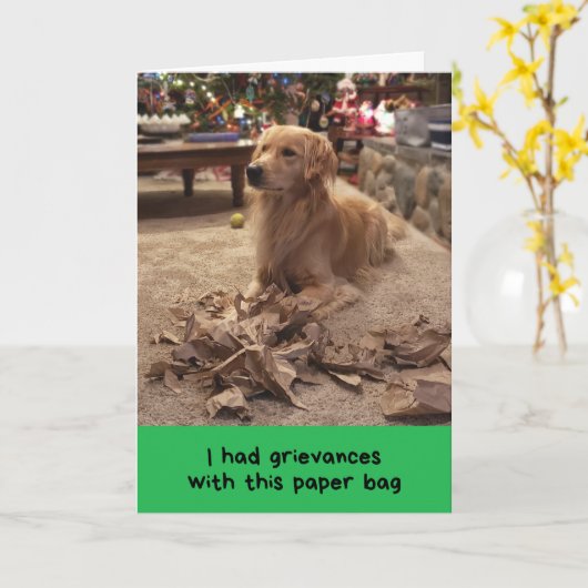 Golden Retriever Klaagt Zijn Grieven Aan Tijdens F Kaart (Gele Bloem)