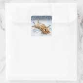 Golden Retriever Making a Snow Angel Vierkante Sticker (Tas)