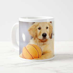 Golden Retriever met Basketball Speelgoed Grote Koffiekop