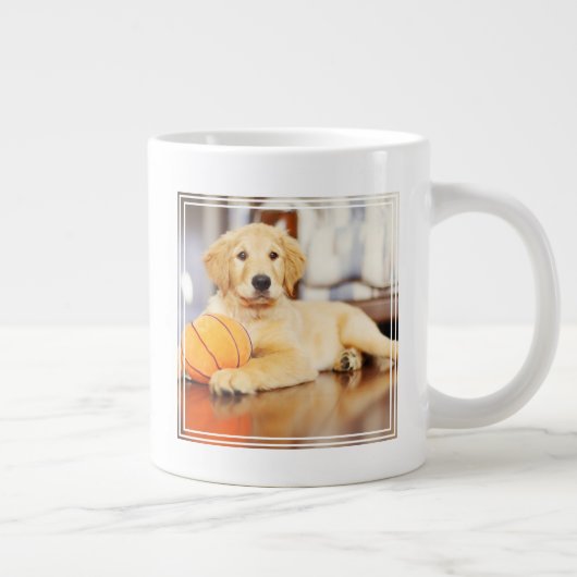 Golden Retriever met Basketball Speelgoed Grote Koffiekop (Rechts)