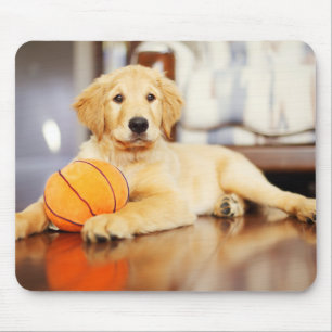 Golden Retriever met Basketball Speelgoed Muismat