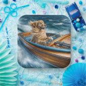 Golden Retriever met een oude houten boot Papieren Bordje (Feest)