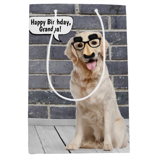Golden Retriever met Funny Mask Birthday Medium Cadeauzakje (Voorkant)