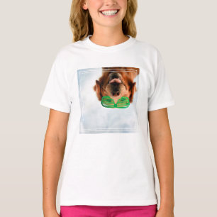 Golden Retriever met groene zonnebril T-shirt