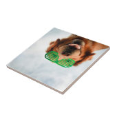 Golden Retriever met groene zonnebril Tegeltje (Zijkant)