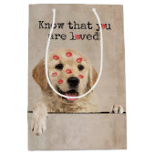 Golden Retriever met Lipstick Kisses Medium Cadeauzakje (Voorkant)