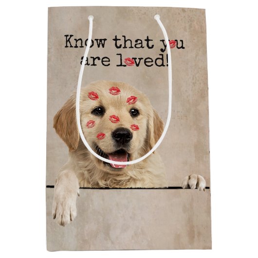 Golden Retriever met Lipstick Kisses Medium Cadeauzakje (Voorkant)