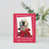 Golden Retriever met rode rozenValentijnsdag Feestdagenkaart (Staand voorkant)