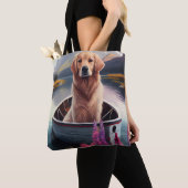 Golden Retriever op een peddel: Een Schilderachtig Tote Bag (Dichtbij)