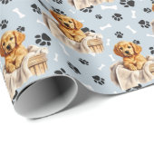 Golden Retriever Puppy in Basket Paw Print Cadeaupapier (Rol Hoek)