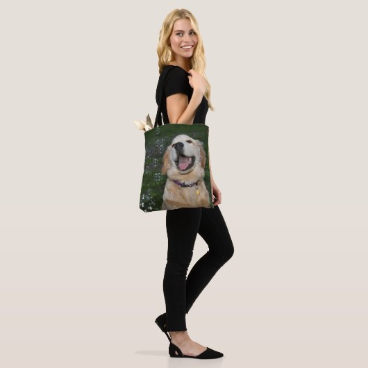 Golden Retriever Puppy in Bubbles Tote Bag (Op model)