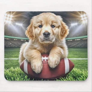 Golden Retriever Puppy op een Football Muismat