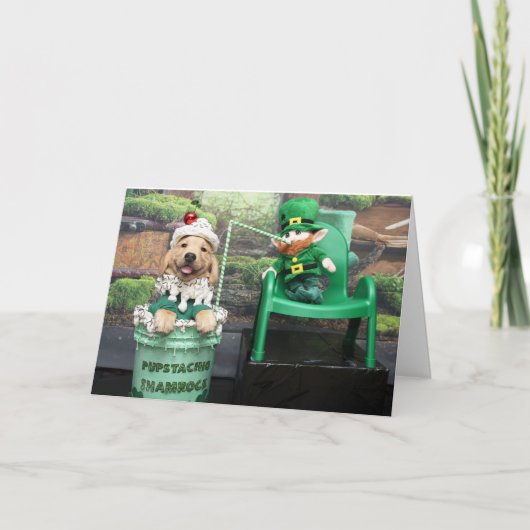 Golden Retriever Pupstachio Shake St. Patty's Day Feestdagen Kaart (Voorkant)