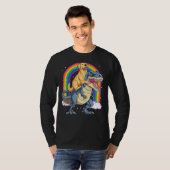 Golden Retriever Riding Dinosaur Rex Boys Rainbow T-shirt (Voorkant volledig)