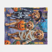 Golden Retriever Trick-or-Treating Halloween Fleece Deken (Voorkant (Horizontaal))