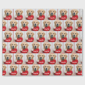 Golden Retriever With a Red Heart Pillow Cadeaupapier (Vlak)