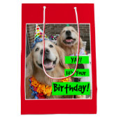 Golden Retriever Yay is jouw verjaardag Medium Cadeauzakje (Achterkant)