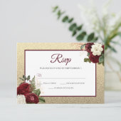 Golden Romantic Burgundy Floral Wedding RSVP Kaartje (Staand voorkant)