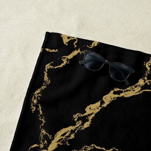 Golden Royal Lion Monogram Strandlaken (In situ)