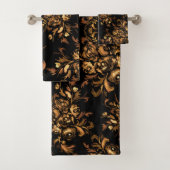 Golden Rozen op Black Floral Pattern Bad Handdoek (Insitu)