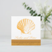 Golden Sand Shell Beach Wedding Invitations Kaart (Staand voorkant)